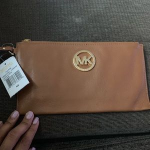 NEW!!! Michael Kors Clutch in Cognac!